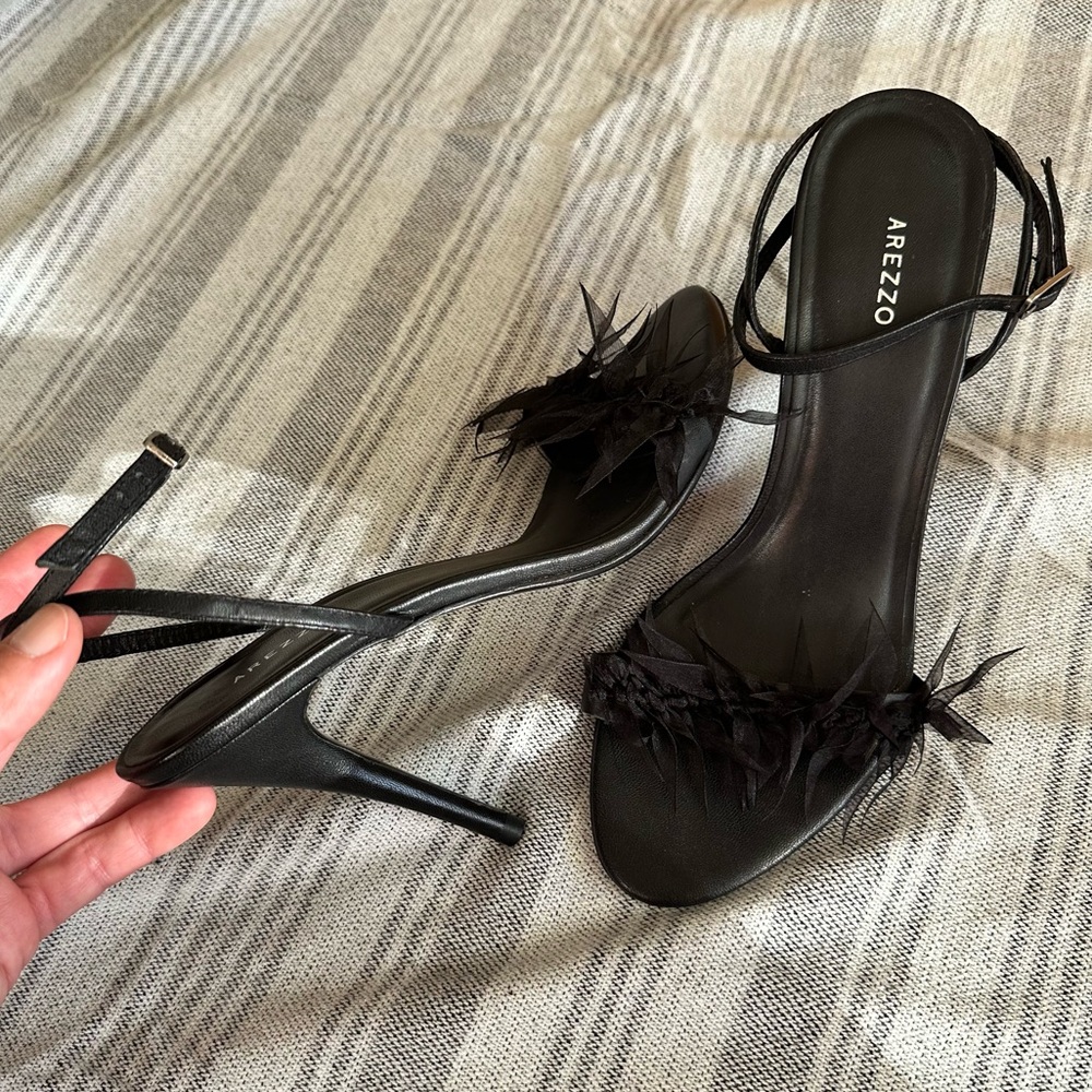 Arezzo Black Leather Stiletto Heels Sandal Ankle Strap  from Brazil sz 10